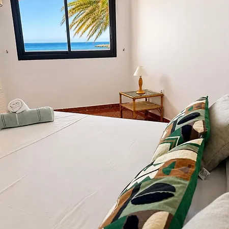 First Line Sea View Terrace 204 By Budha شقة *