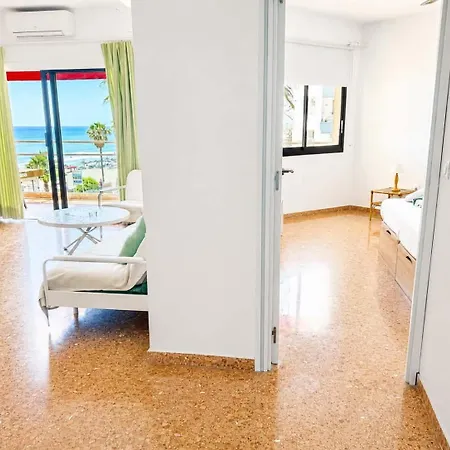 First Line Sea View Terrace 204 By Budha شقة *